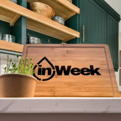 Bambusové prkénko s logem