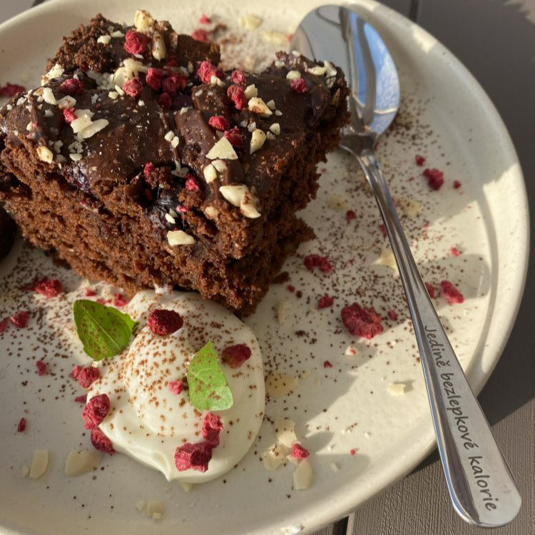 Gravírovaný příbor: Jedině bezlepkové kalorie